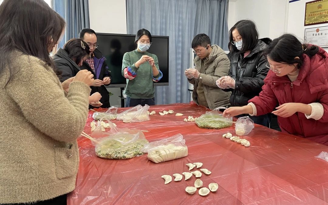 贏潤集團(tuán) | 迎冬至，包餃子，共繪溫馨畫卷！